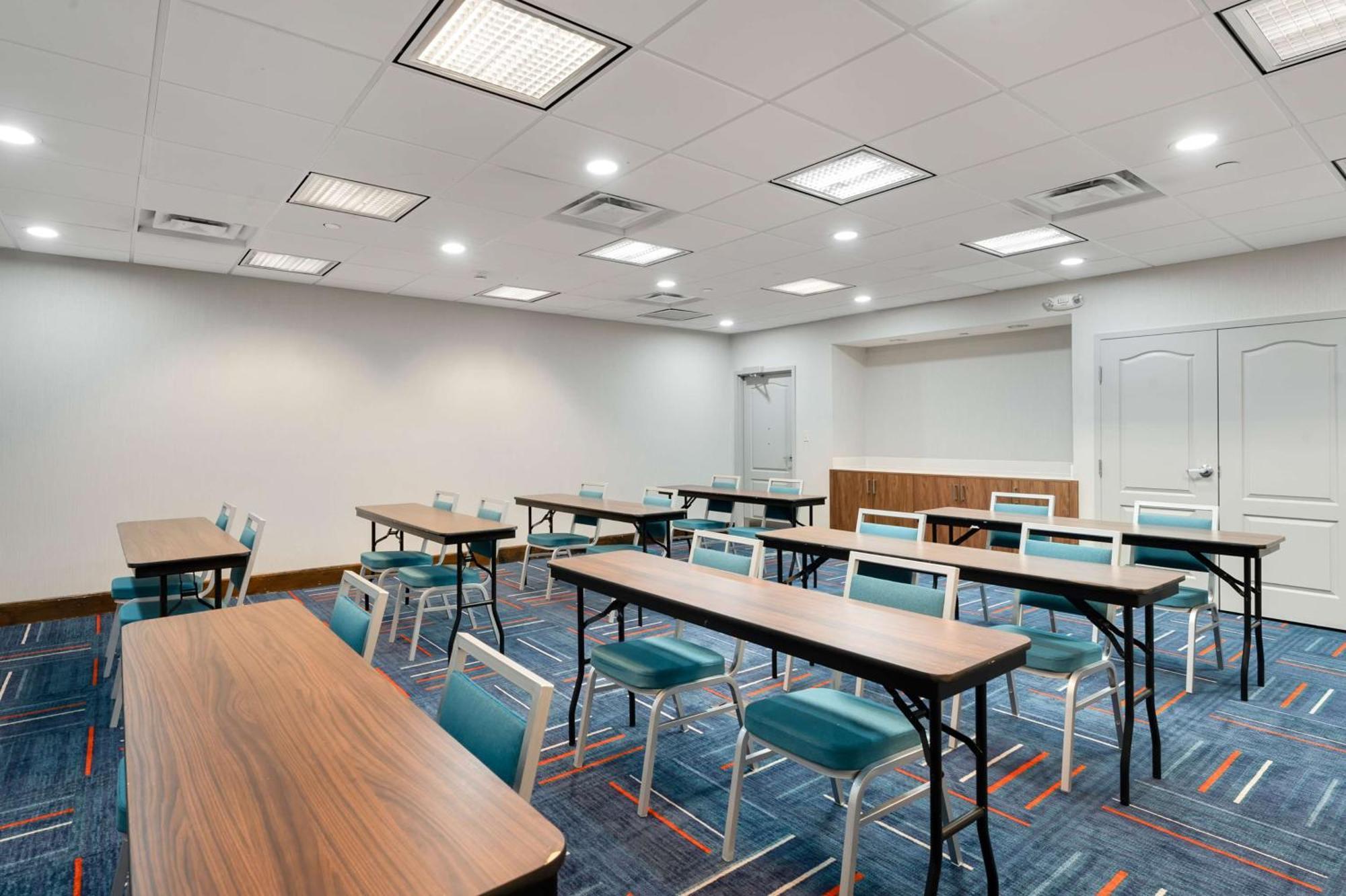 Hampton Inn Milford Exterior foto